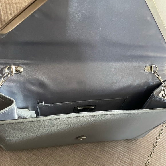 Aldo grey envelope clutch with silver removable chain - Picture 6 of 7